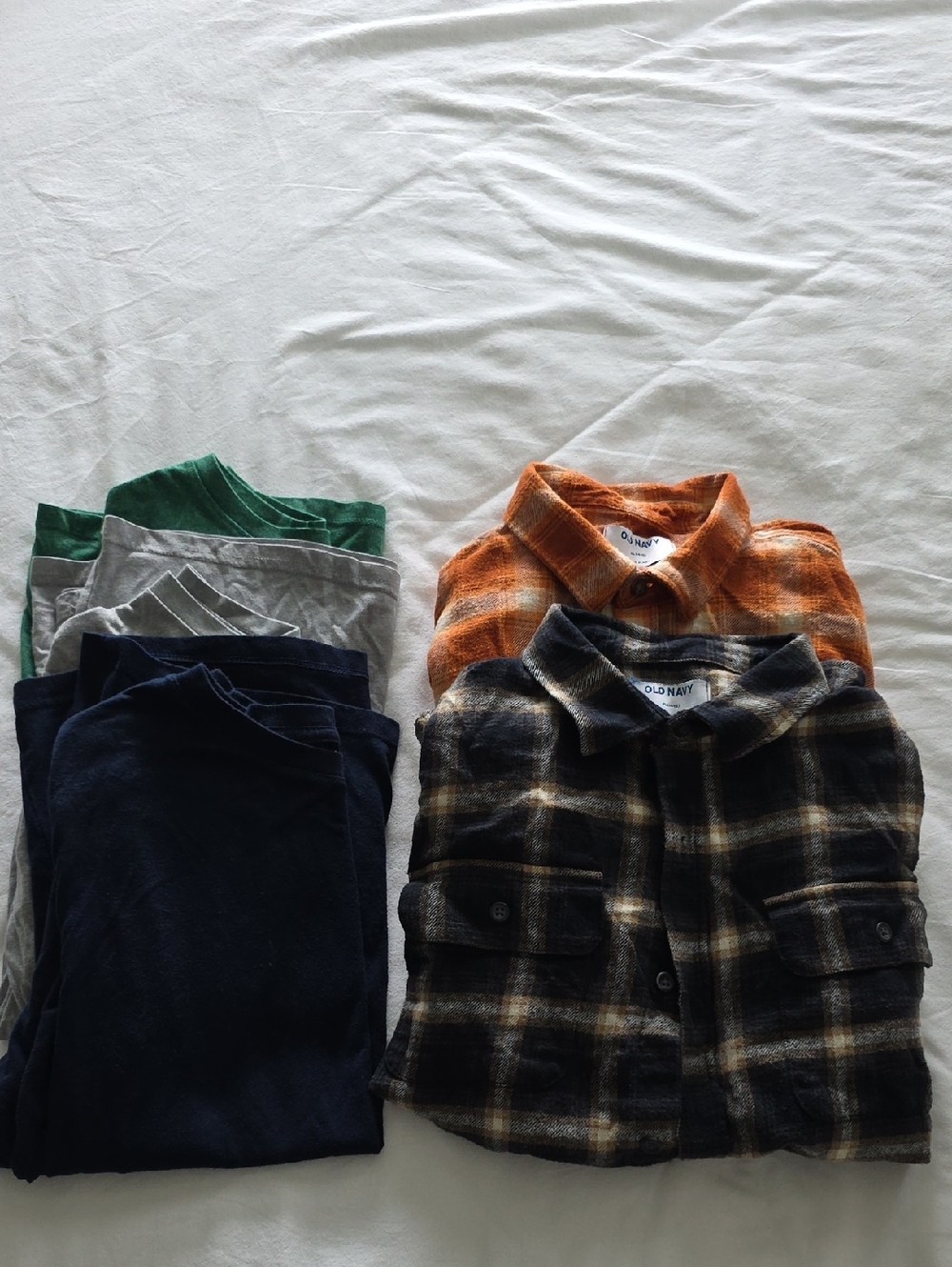 Old Navy Plaid Flannel Shirts And 3 Long Sleeve Ts